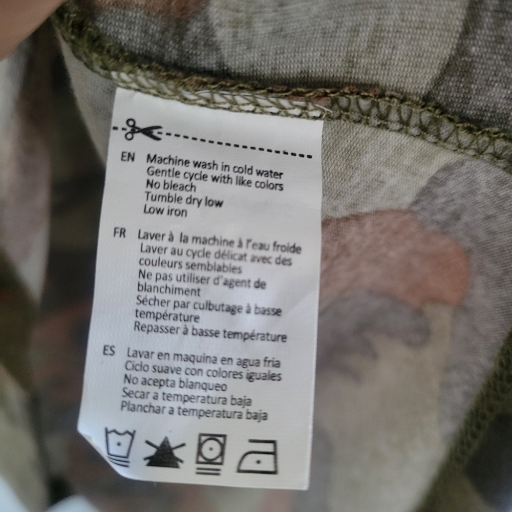 NWT REVAMPED Size L Camouflage Lace-up Top Utility Grunge Y2K Military - Picture 7 of 7